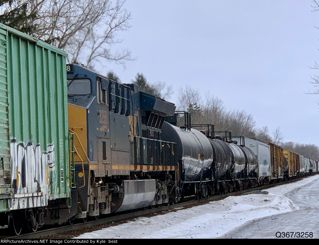 CSX 3258 on Q367